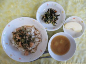 2025年11月28日(金)